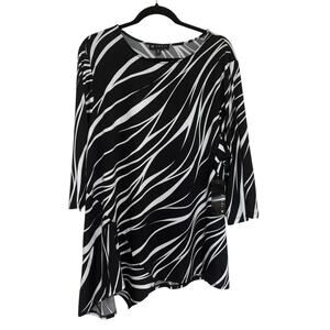 NEW N Touch Black and White Abstract Asymmetrical Lagenlook Blouse - Size 2X